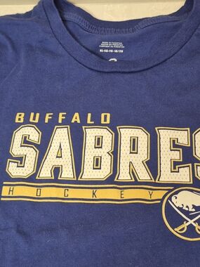 Buffalo Sabres T Shirt Youth XL 18/20